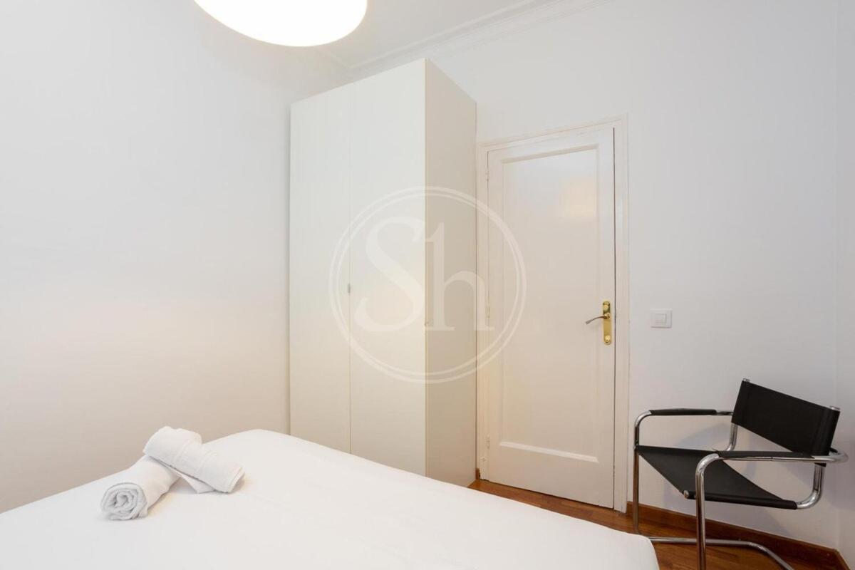 Apartamento Elegante Cerca De La Sagrada Familia I